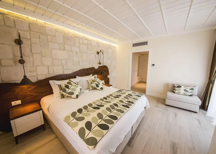 Suna Sun - Adult Only